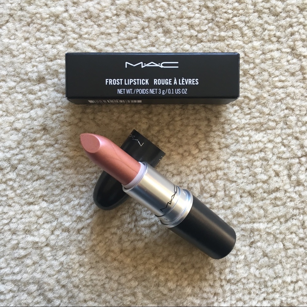 Mac Lipstick in "Delish"